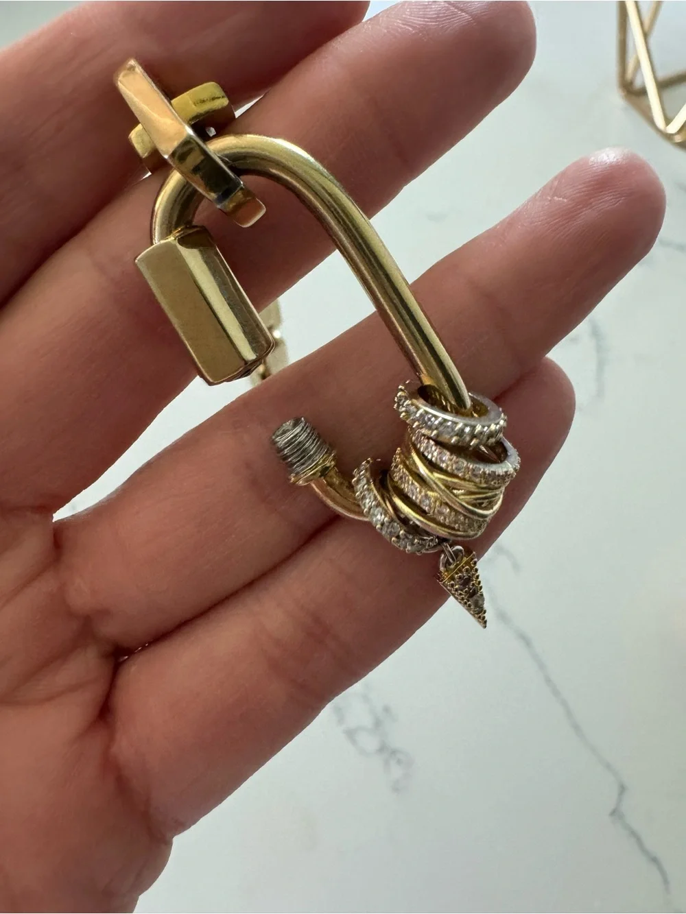 Gold Link Padlock Carabiner Bracelet by Artizan Joyería - Picture 8 of 9